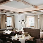 Brueckenwirt Superior Hotel 3*