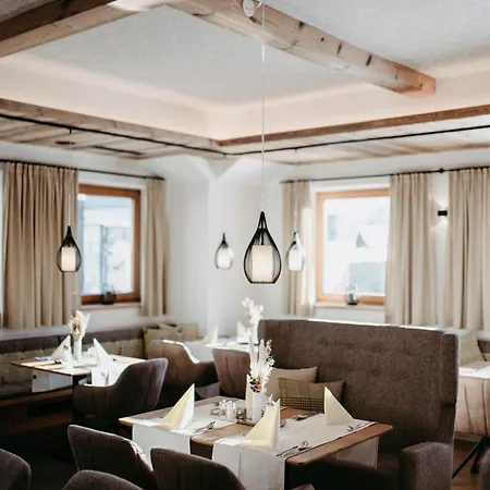 Brueckenwirt Superior ホテル 3*