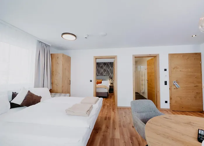 Brückenwirt Superior Hotel 3*